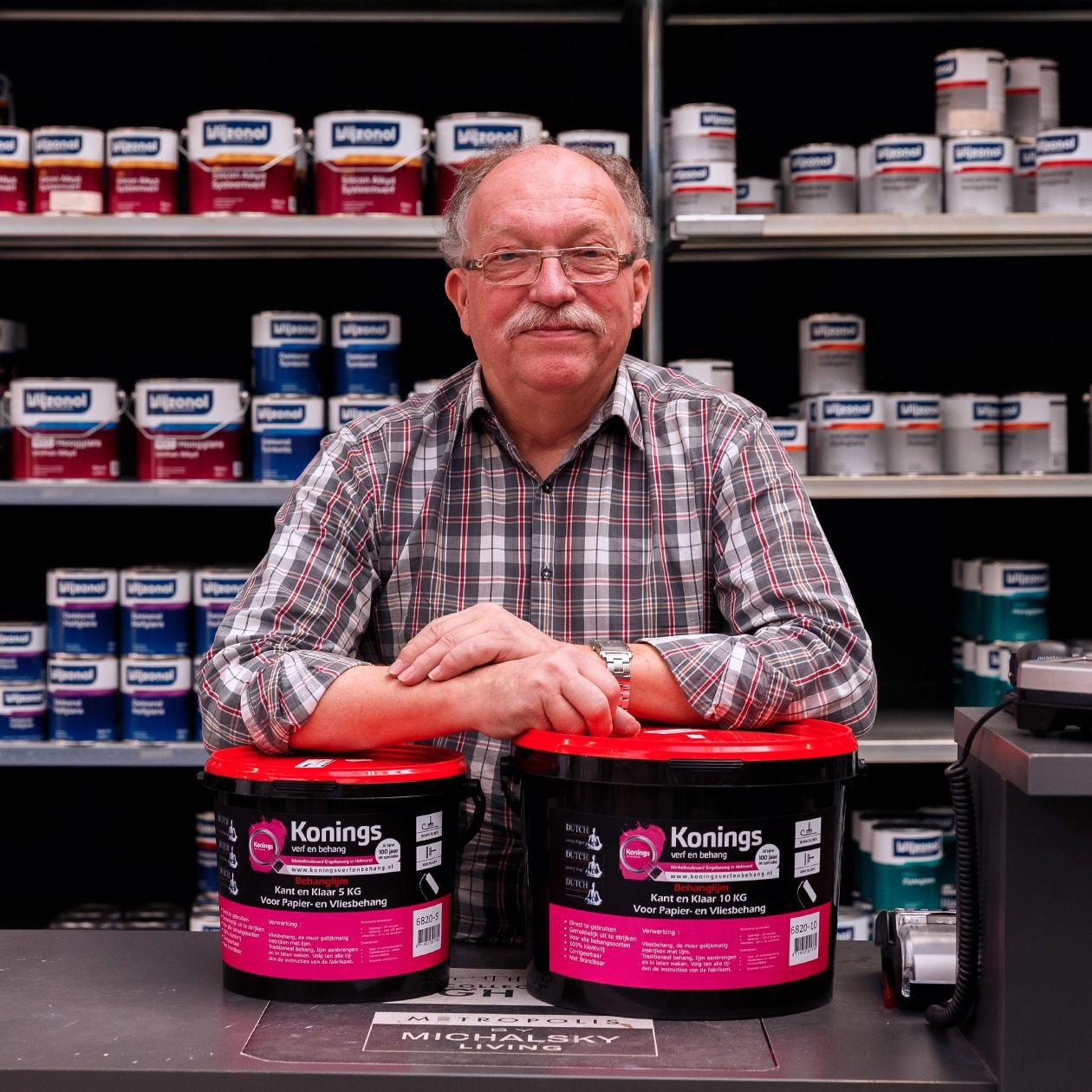konings-hans-verf-en-behang
